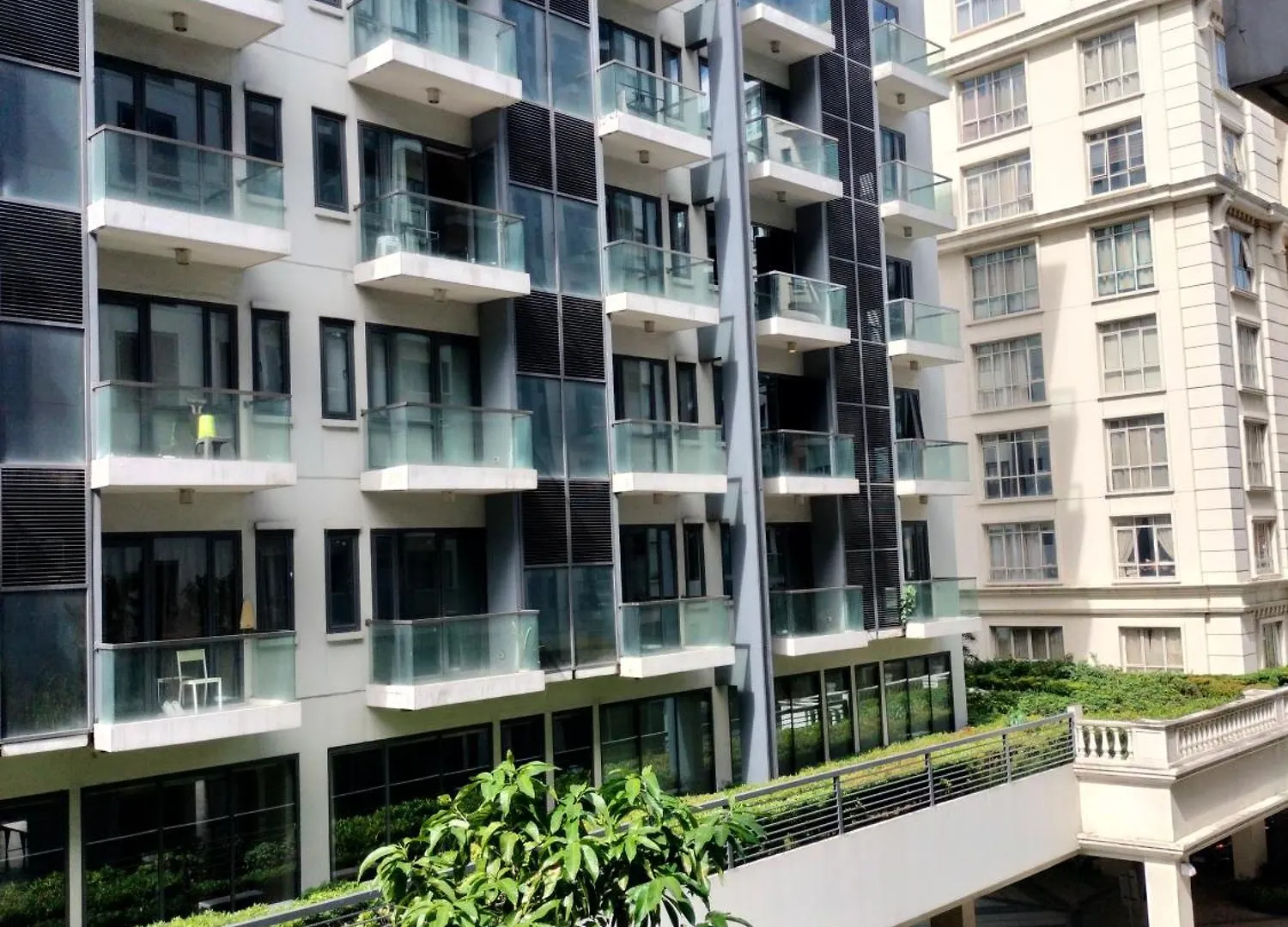 Aparthotel Condotel Near Terminal 3 Airport At Two Palm Tree Villas Pasay