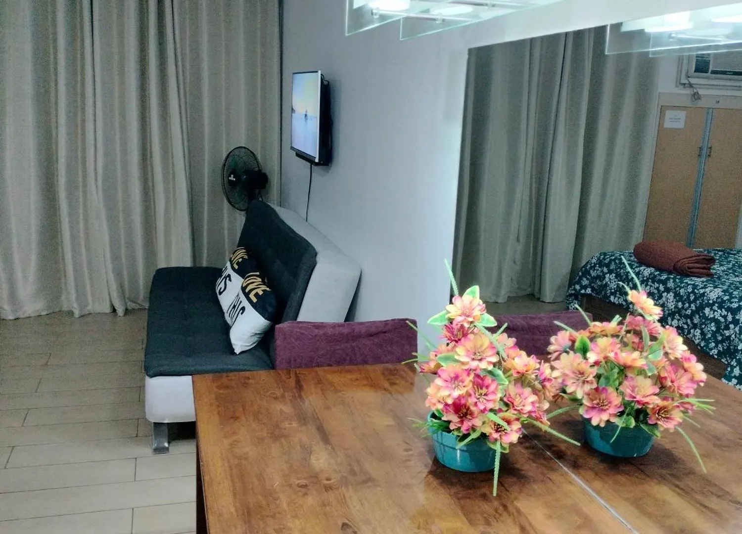Condotel Near Terminal 3 Airport At Two Palm Tree Villas Pasay 0*,
