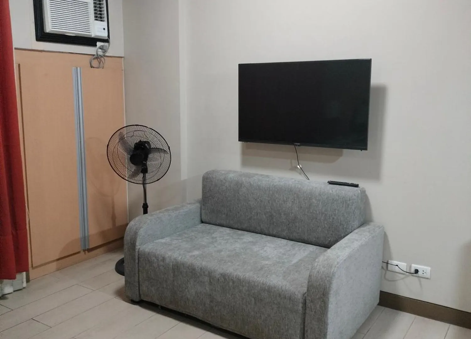 Condotel Near Terminal 3 Airport At Two Palm Tree Villas Pasay