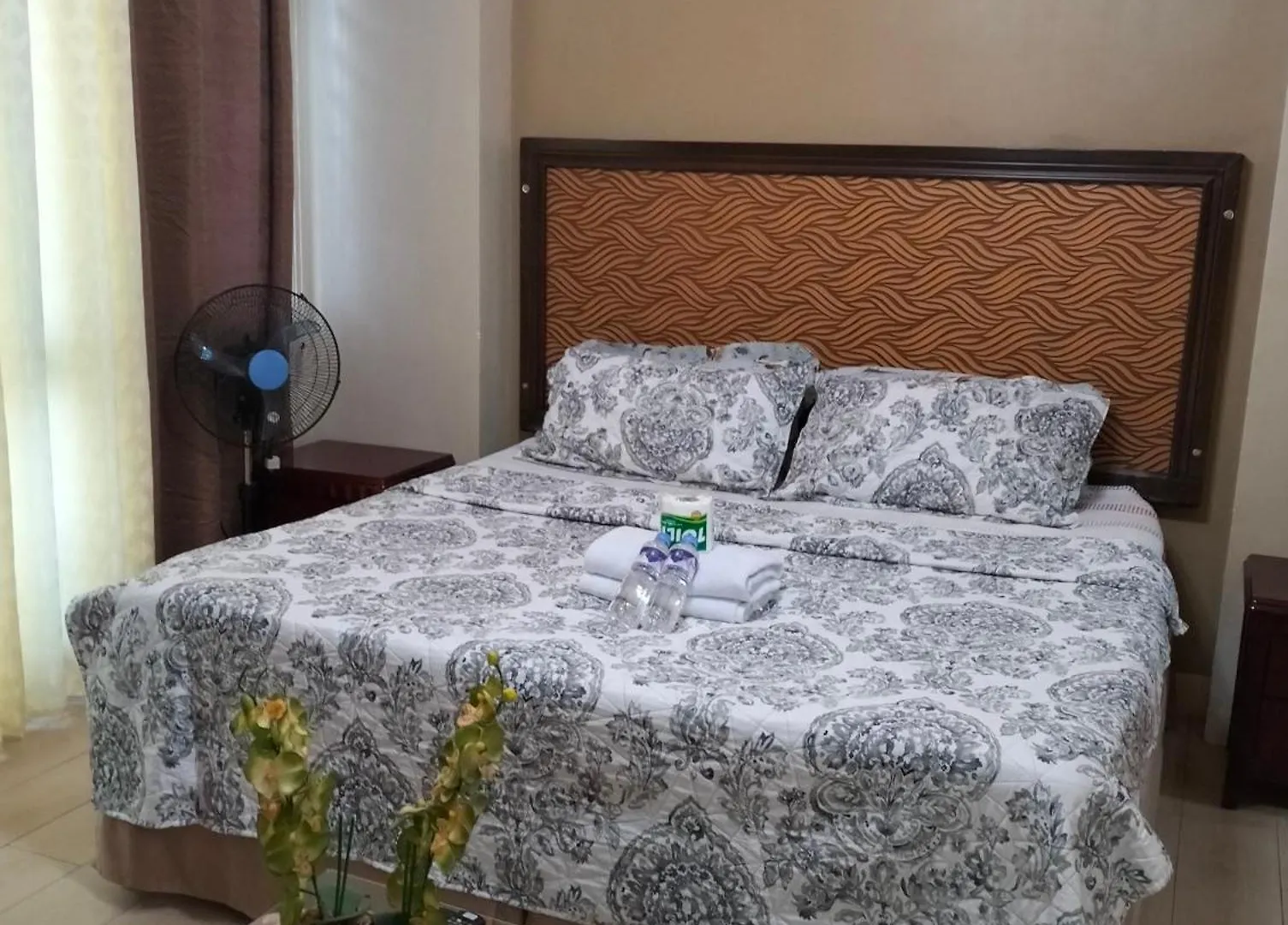 Condotel Near Terminal 3 Airport At Two Palm Tree Villas Pasay Aparthotel