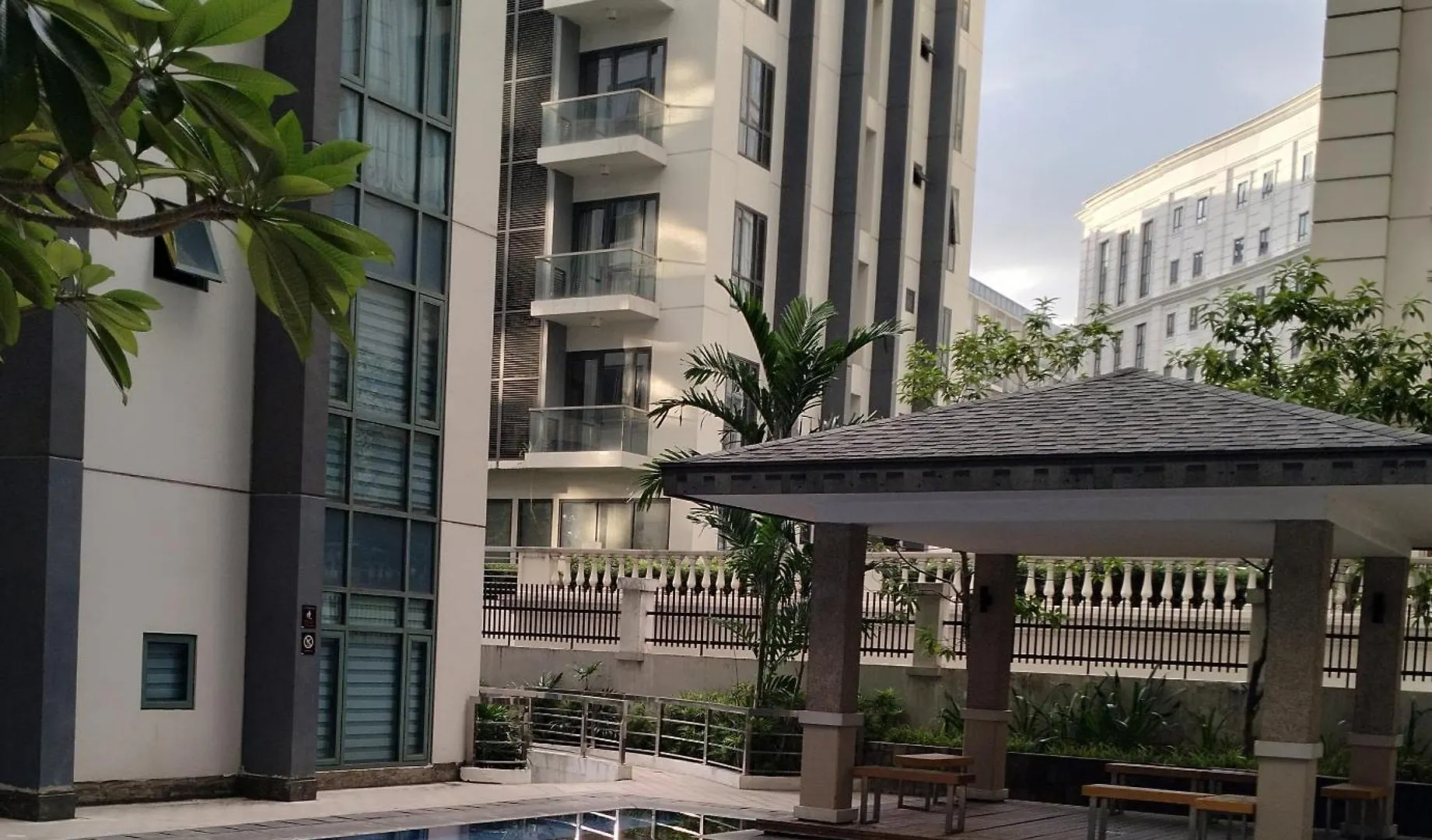 Condotel Near Terminal 3 Airport At Two Palm Tree Villas Pasay